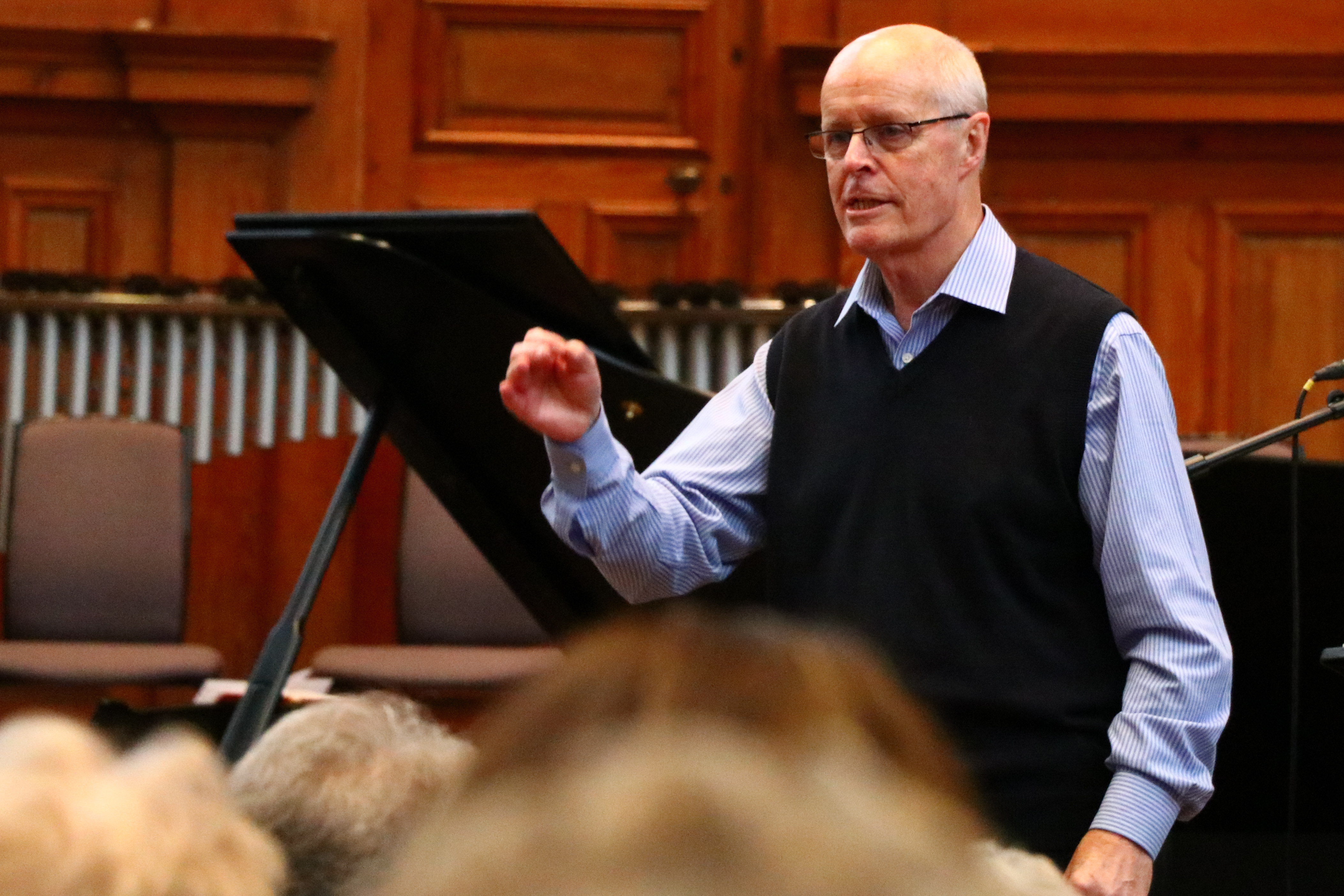 Brian Kaye leads a workshop on The Messiah Brian Kaye leads workshop